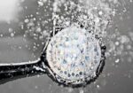 wellhealthorganic.com:which-is-better-hot-water-or-cold-water-bath